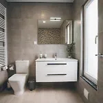 Bela Vista With Sea View, Jacuzzi And Private Pool לוריניה