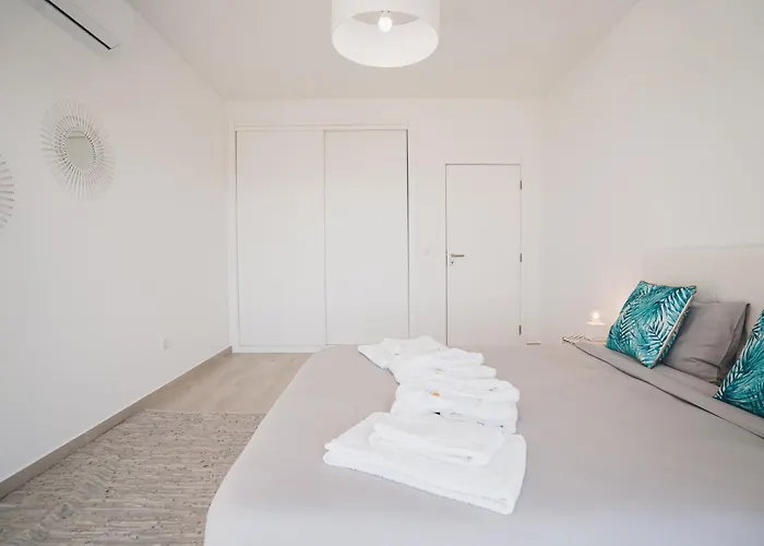 Bela Vista With Sea View, Jacuzzi&private Pool Villa *