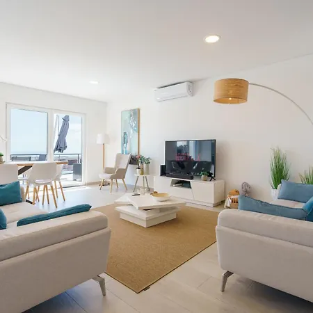 Bela Vista With Sea View, Jacuzzi And Private Pool ロウリニャン